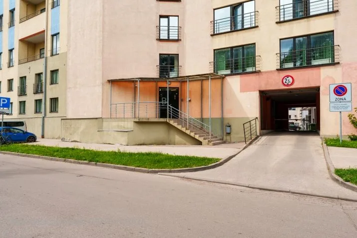 Pārdod biroju, Dārzaugļu iela 1, Rīga, Labais krasts, Centrs / 164 000 € 24