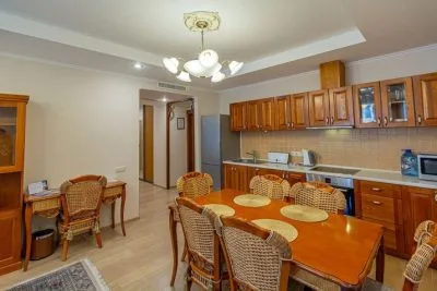 Izīrē dzīvokli, Ikšķiles iela 1, Jūrmala, Dzintari / 1 400 € 7