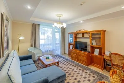 Izīrē dzīvokli, Ikšķiles iela 1, Jūrmala, Dzintari / 1 400 € 2