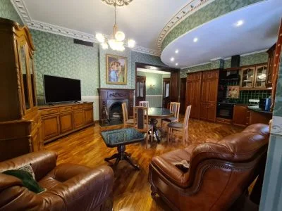 Izīrē dzīvokli, Skārņu iela 9, Rīga, Labais krasts, Vecrīga / 950 € 1