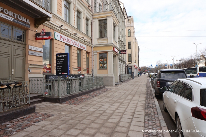 Izīrē komercplatību, Merķeļa iela 19, Rīga, Labais krasts, Centrs / 500 € 3
