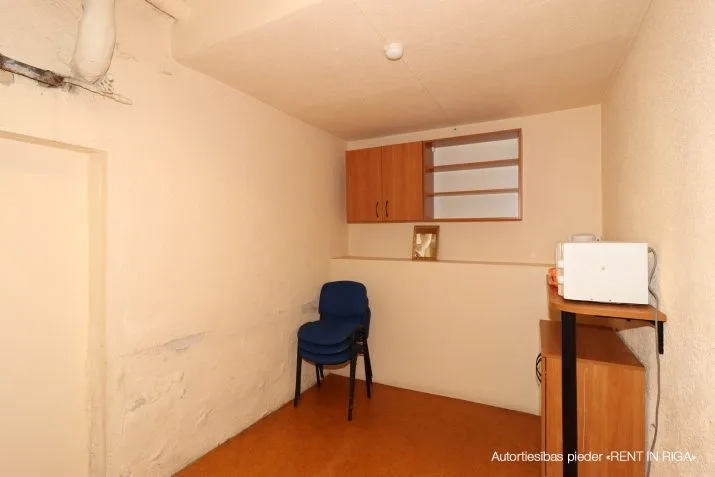 commercial premises For Rent, Merķeļa street 19, Rīga, Labais krasts, Centrs / 500 € 13