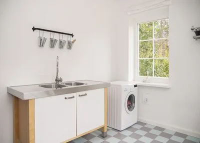 Izīrē māju, Annas iela 5, Ādažu novads, Baltezers / 2 500 € 16