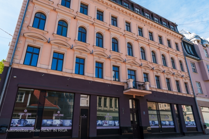 Elizabetes iela 18 4