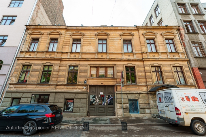 Maiznīcas iela 3 1
