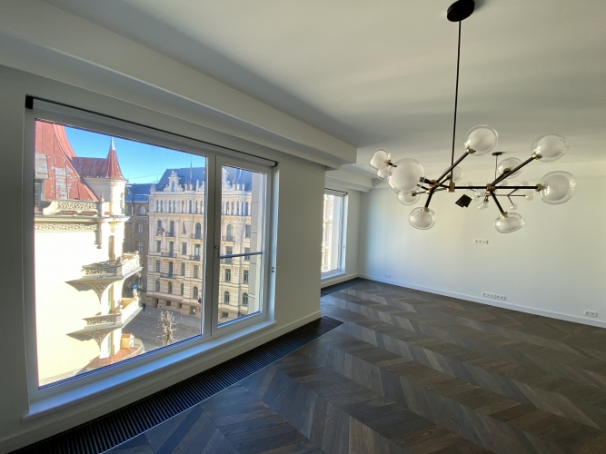 Attēls 1 no 19