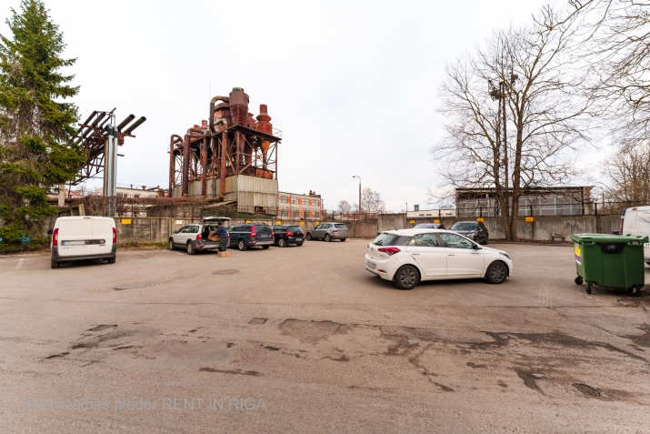 Stopiņu iela 5 8