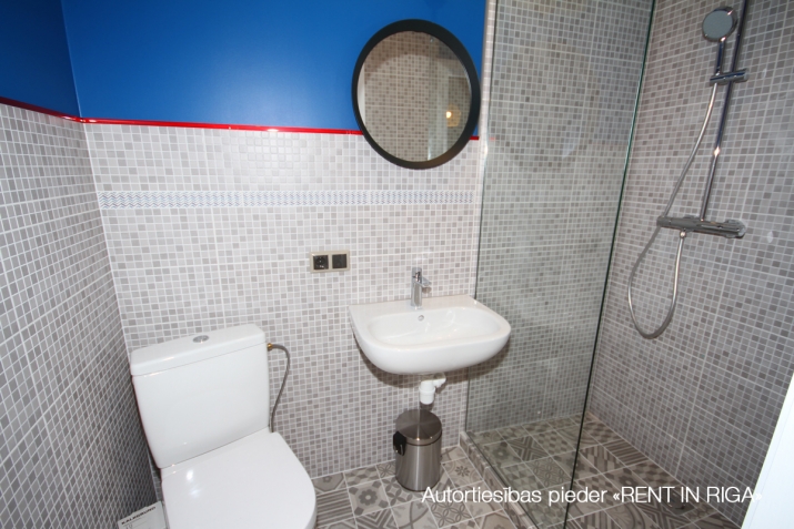 Emiļa Melngaiļa iela 8 20