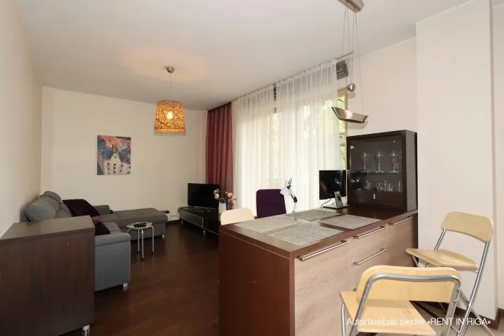 Izīrē dzīvokli, Artilērijas iela 15, Rīga, Labais krasts, Centrs / 650 € 2