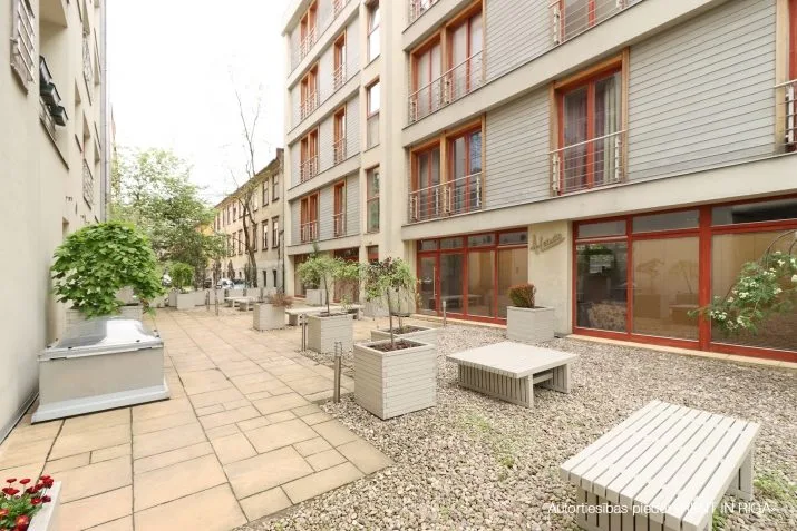 Izīrē dzīvokli, Artilērijas iela 15, Rīga, Labais krasts, Centrs / 650 € 14