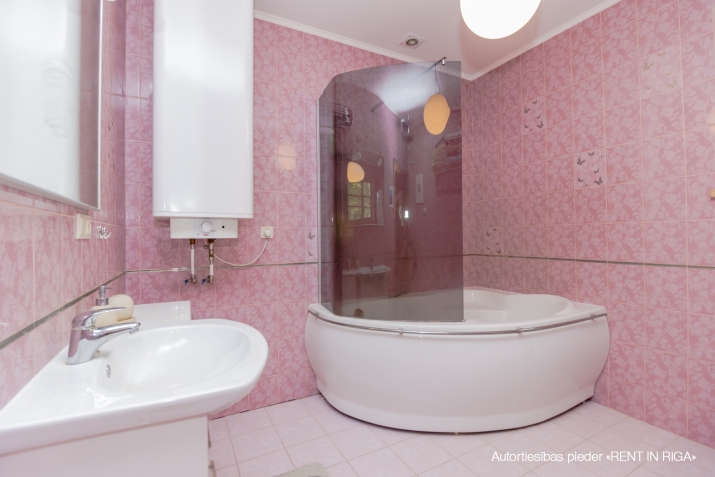 Izīrē māju, Gāršas iela 3, Jūrmala, Valteri / 1 200 € 24