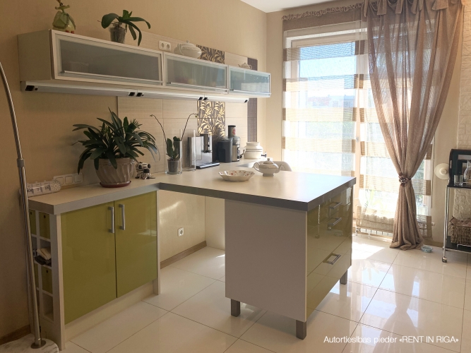 Pārdod dzīvokli, Liedes iela 2, Rīga, Kreisais krasts, Zolitūde / 269 000 € 7
