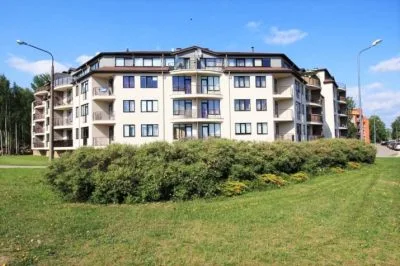 Pārdod dzīvokli, Uzvaras prospekts 17, Ķekavas novads, Baloži / 166 000 € 1