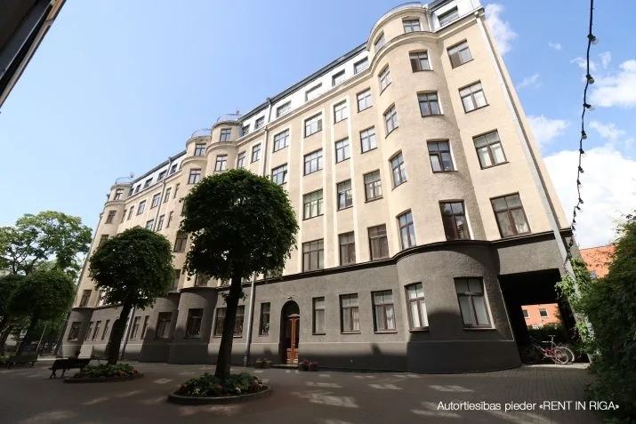 Pulkvieža Brieža iela 7 3