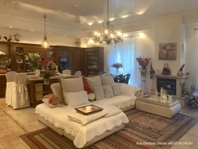 Pārdod māju, Druvienas iela 2, Rīga, Labais krasts, Mežciems / 270 000 € 2