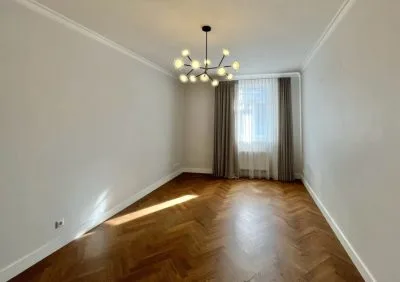 Izīrē dzīvokli, Lāčplēša iela 23, Rīga, Labais krasts, Centrs / 1 700 € 8