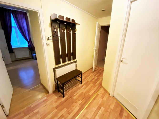 Izīrē dzīvokli, Raina bulvaris iela 31, Rīga, Labais krasts, Centrs / 650 € 12