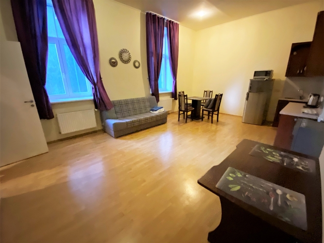 Izīrē dzīvokli, Raina bulvaris iela 31, Rīga, Labais krasts, Centrs / 650 € 8