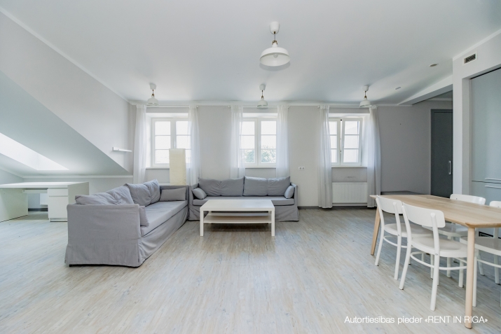 Izīrē dzīvokli, Tallinas iela 65, Rīga, Labais krasts, Centrs / 820 € 10