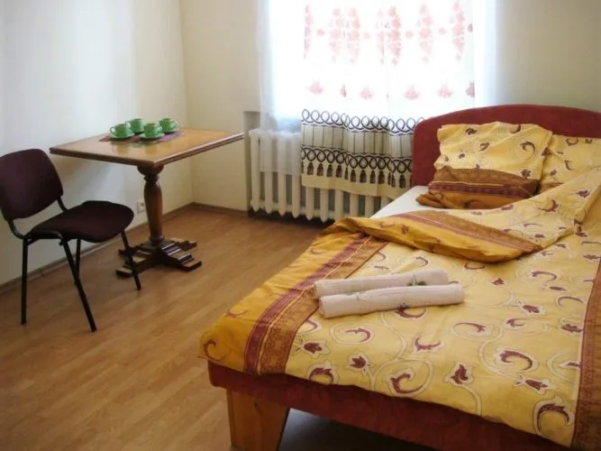 Аренда квартиры, Merķeļa улица 3, Rīga, Labais krasts, Centrs / 35 € 20