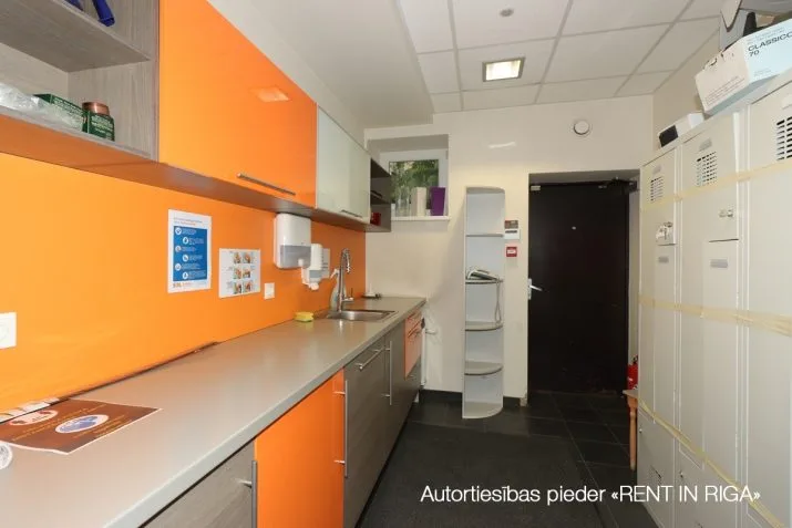 Izīrē biroju, Pētersalas iela 1, Rīga, Labais krasts, Centrs / 4 560 € 10