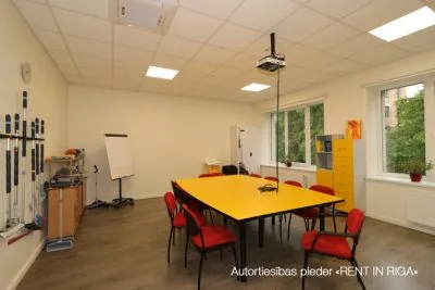 Izīrē biroju, Pētersalas iela 1, Rīga, Labais krasts, Centrs / 4 560 € 17