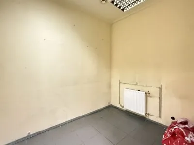 Izīrē tirdzniecības telpas, Pētersalas iela 1, Rīga, Labais krasts, Centrs / 660 € 6