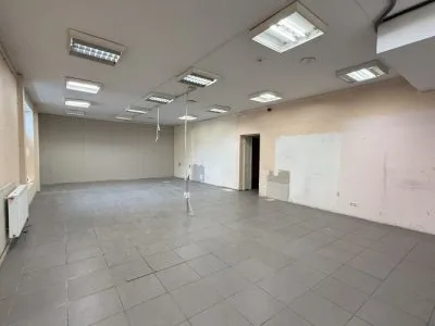 Izīrē tirdzniecības telpas, Pētersalas iela 1, Rīga, Labais krasts, Centrs / 660 € 4