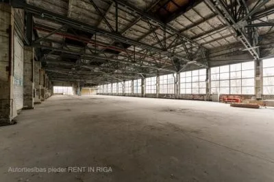 Izīrē tirdzniecības telpas, Uriekstes iela 4a, Rīga, Labais krasts, Centrs / 6 675 € 1