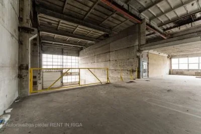 Izīrē tirdzniecības telpas, Uriekstes iela 4a, Rīga, Labais krasts, Centrs / 6 675 € 8
