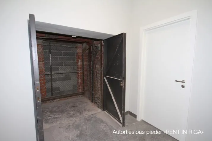 Office For Rent, Brīvības gatve street 403, Rīga, Labais krasts, Jugla / 441 € 14