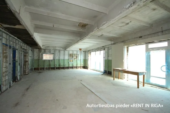 Pārdod tirdzniecības telpas, Siguldas šoseja iela 3, Rīga, Labais krasts, Berģi / 590 000 € 36