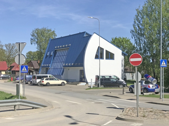 Image 1 of 6