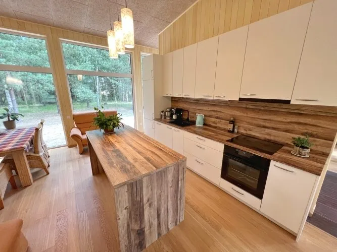 Продажа коммерческой недвижимости, Bānīšu улица 10, Mērsraga novads / 129 000 € 14