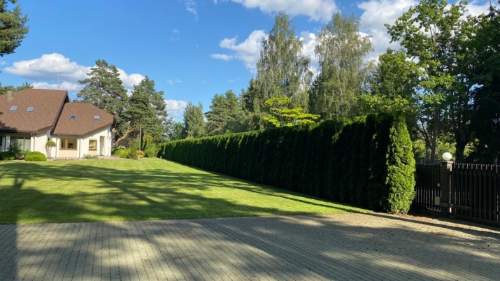 Izīrē māju, Slokas iela 96, Jūrmala, Dubulti / 2 150 € 8