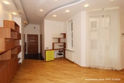 Izīrē dzīvokli, Pulkveža Brieža iela 7, Rīga, Labais krasts, Centrs / 500 € 5