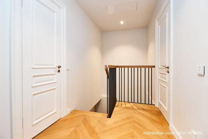 Apartment For Rent, Elizabetes street 18, Rīga, Labais krasts, Centrs / 2 357 € 9