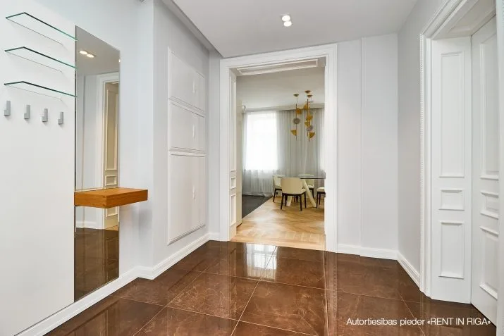 Apartment For Rent, Elizabetes street 18, Rīga, Labais krasts, Centrs / 2 623 € 10