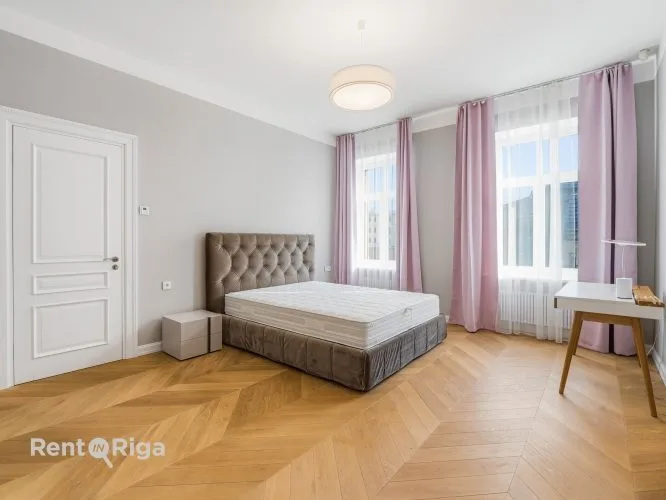 Apartment For Rent, Elizabetes street 18, Rīga, Labais krasts, Centrs / 3 942 € 10