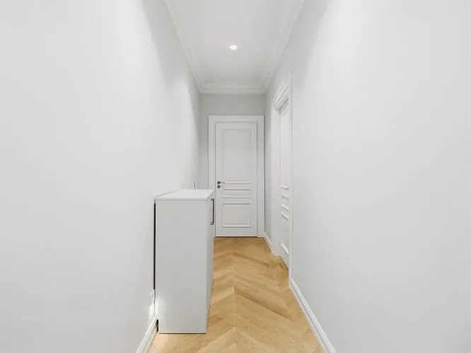 Apartment For Rent, Elizabetes street 18, Rīga, Labais krasts, Centrs / 3 942 € 22
