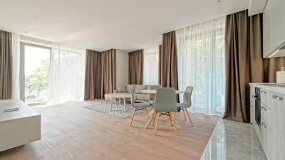 Izīrē dzīvokli, Vienības prospekts iela 43, Jūrmala, Bulduri / 1 000 € 1
