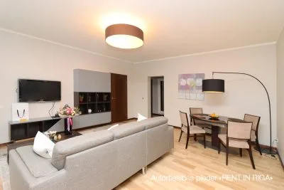 Izīrē dzīvokli, Vienības prospekts iela 34, Jūrmala, Bulduri / 1 400 € 1