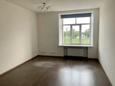 Izīrē biroju, kuģu iela 11, Rīga, Kreisais krasts, Āgenskalns / 680 € 2