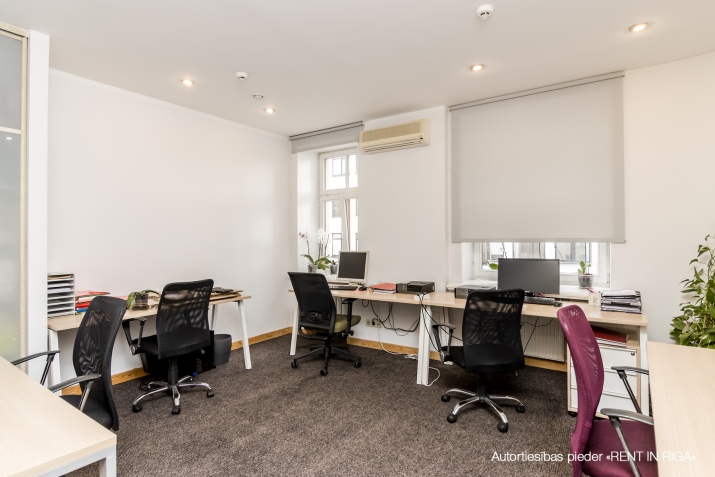 Pārdod biroju, Brīvības iela 47, Rīga, Labais krasts, Centrs / 275 000 € 14
