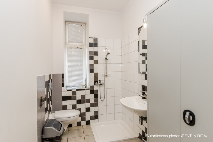 Pārdod biroju, Brīvības iela 47, Rīga, Labais krasts, Centrs / 275 000 € 25