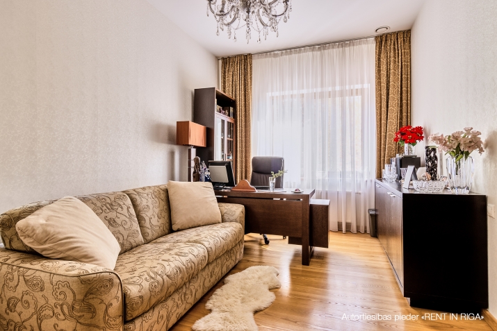 Pārdod māju, Priežu iela 3, Garkalnes novads, Garkalne / 690 000 € 18