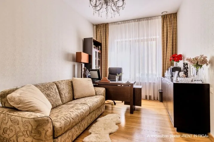 Pārdod māju, Priežu iela 3, Garkalnes novads, Garkalne / 690 000 € 18