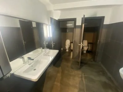 Izīrē tirdzniecības telpas, Ieriķu iela 5, Rīga, Labais krasts, Centrs / 3 818 € 6