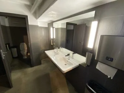 Izīrē tirdzniecības telpas, Ieriķu iela 5, Rīga, Labais krasts, Centrs / 3 818 € 7