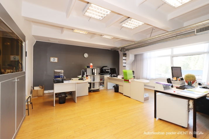 Izīrē biroju, Uriekstes iela 2A, Rīga, Labais krasts, Centrs / 1 050 € 1
